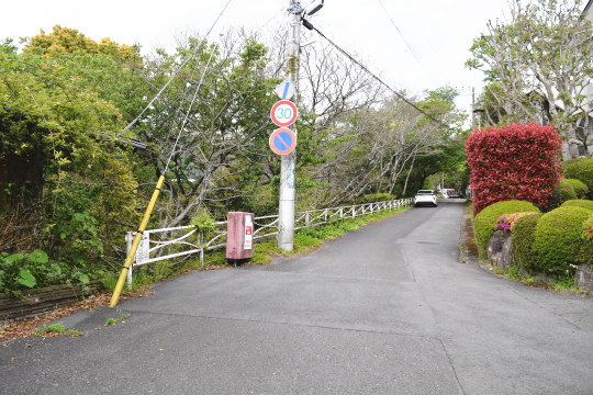 東側道路