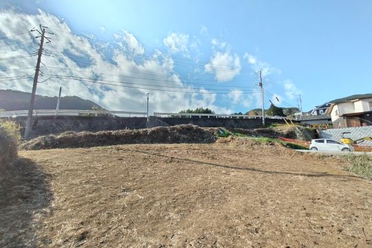 熱海市青葉町　熱海の街並みと海を望む　約90坪土地