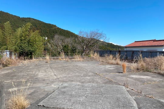 熱海市青葉町　相模湾と伊豆の山々を望む　約244坪の平坦地