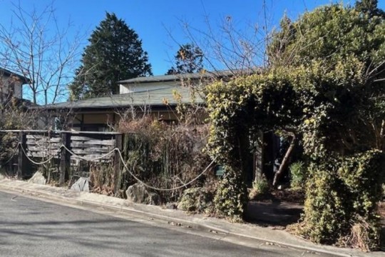 小松ヶ原別荘地　雄大な富士山を正面に望む　古家付約115坪 売地