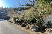 熱海市相の原町　緑豊かな山並みを望む　約47坪の売地