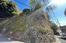 熱海市東海岸町　高台にある広大な敷地で別荘利用に最適