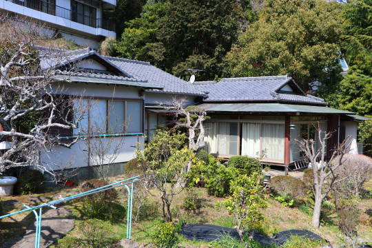 熱海市小嵐町 広い敷地から海を望む和風平屋建て 熱海 湯河原 真鶴 伊豆の不動産コンシェルジュ イーズ 熱海駅前