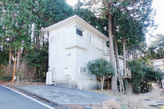 伊豆エメラルドタウン　富士山を望むウッドデッキのある別荘