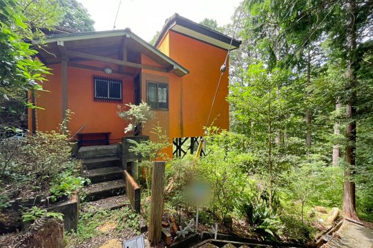 伊豆エメラルドタウン　緑に包まれた癒しの空間　2LDK戸建　