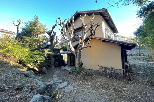 湯河原町吉浜　約206坪の敷地に建つ和風邸宅　南向き広縁付き４LDK