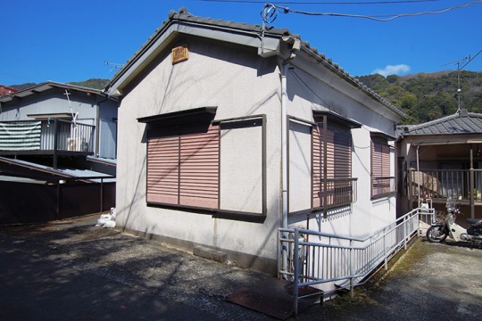 熱海市紅葉ガ丘　閑静な住宅街　室内一部リフォーム済5DK
