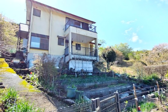 小松ヶ原別荘地　富士山眺望・家庭菜園を楽しむ2LDK＋S