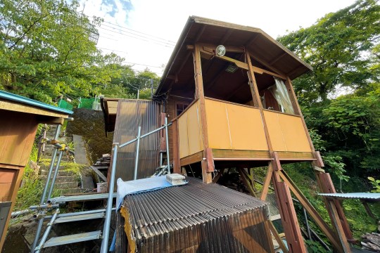 あじろ南熱海が丘　見晴らしの良い高台のミニログハウス