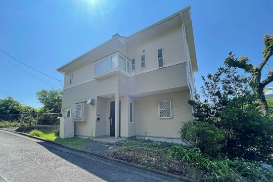 湯河原町宮下　花咲分譲地　OMソーラーシステム搭載　温泉付4LDK+S　