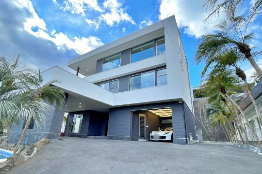 熱海市桃山町　豪華設備と温泉付　海を望む拘りのデザイナーズハウス