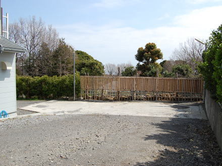 伊東・城ヶ崎海岸収益可能な２世帯住宅：駐車スペース
