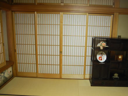 熱海市笹良ケ台町・海を望むオーナーこだわりの洋館別荘