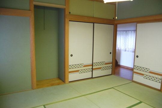 熱海自然郷　海、山並、花火望む温泉付き中古別荘