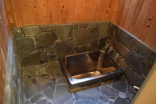 南箱根ダイヤランド　森林に包まれた山荘