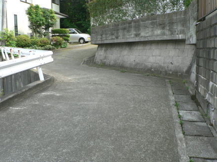 真鶴町真鶴・真鶴港一望の大型中古住宅