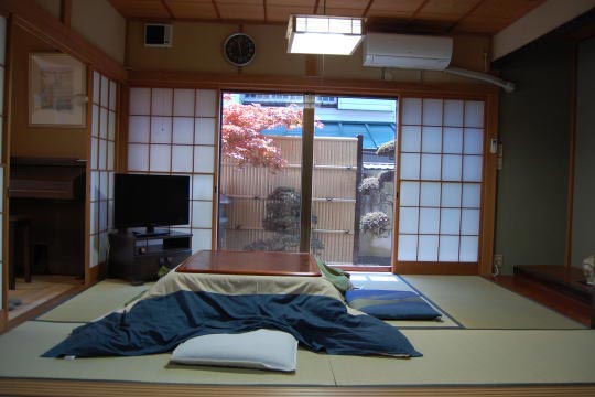 熱海市和田町・温泉付＆純和風邸宅