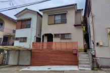 熱海市紅葉ガ丘　バス停1分でアクセス良好　南庭付き4DK