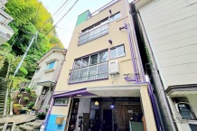 熱海市梅花町　オーナーチェンジ　緑に囲まれた閑静な住宅地