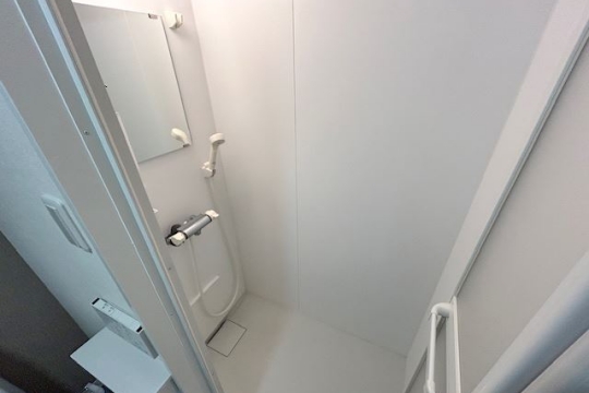 シャワールーム