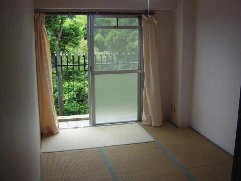 熱海市西山町・秀和熱海西山レジデンス内装リフォーム済