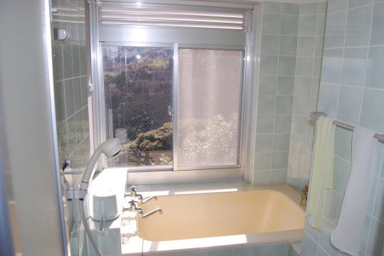熱海市伊豆山・熱海アビタシオン３号棟：浴室