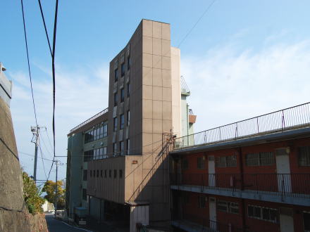 熱海市伊豆山・熱海アビタシオン３号棟：外観