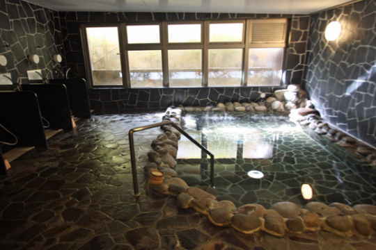 アデニウム湯河原　駅近　リフォーム済　3階2LDK