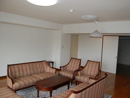 熱海市林が丘町・ラヴィ熱海A棟