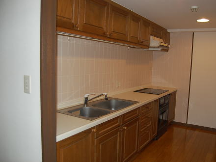 熱海市林が丘町・ラヴィ熱海A棟