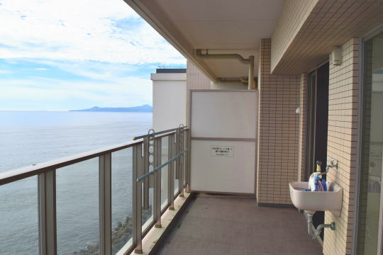 レーベンリゾシアヴェスティブルー　海際リゾート最上階 