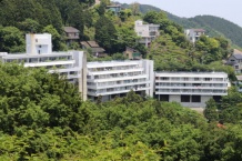 ビラ自然郷マンション　ダイナミックな眺望と温泉を楽しむ