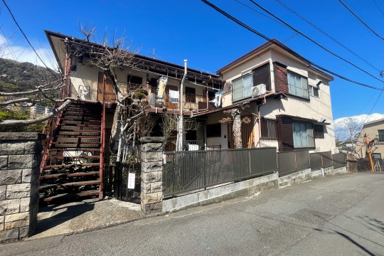 熱海市桜町　生活便利な定住地内　連棟式2棟売り　オーナーチェンジ