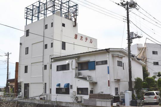 宇佐美海水浴場目の前　掛け流し温泉ホテル 