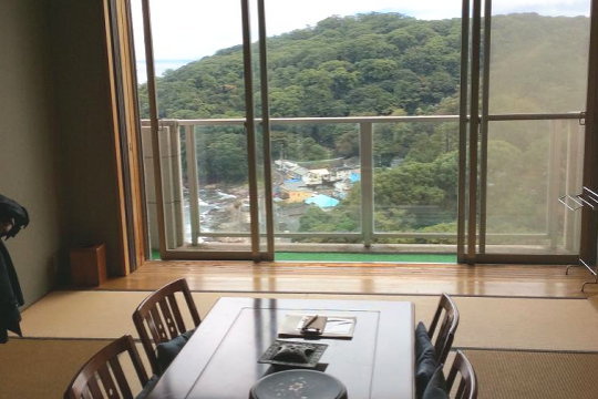 真鶴半島　売旅館